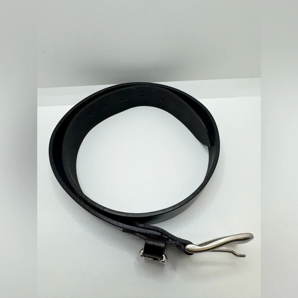 VELEZ COLLECTION GENIUNE LEATHER MEN'S BELT SILVER‎ BUCKLE